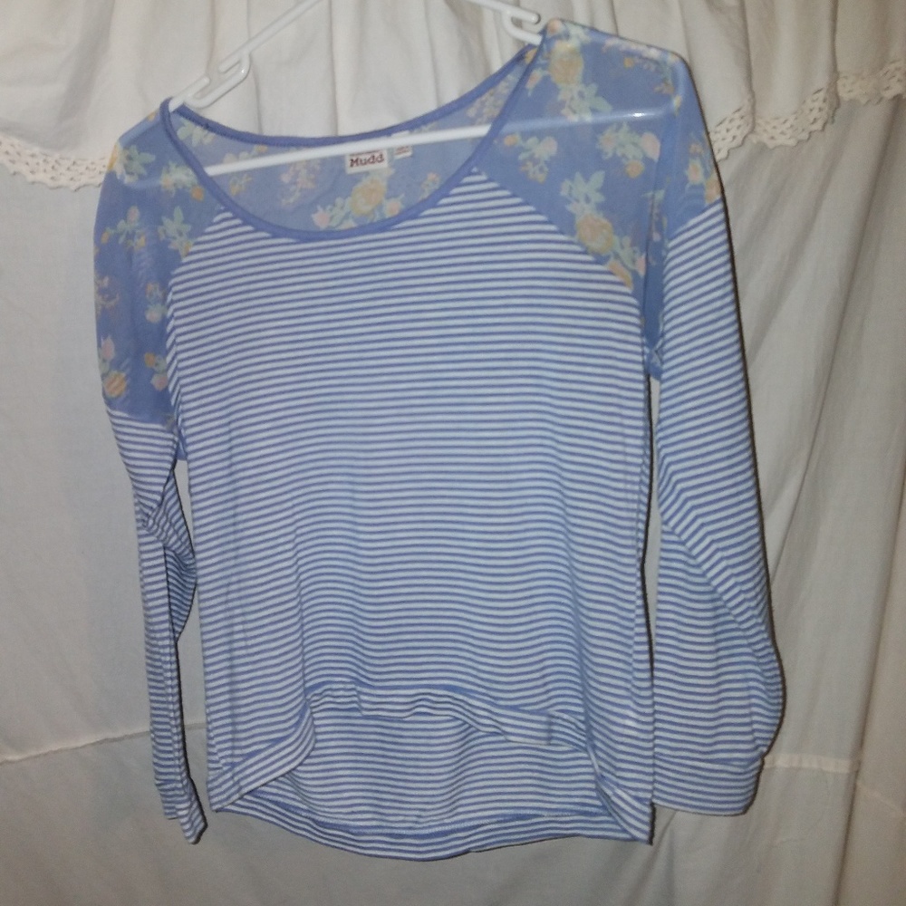 Mudd size small top